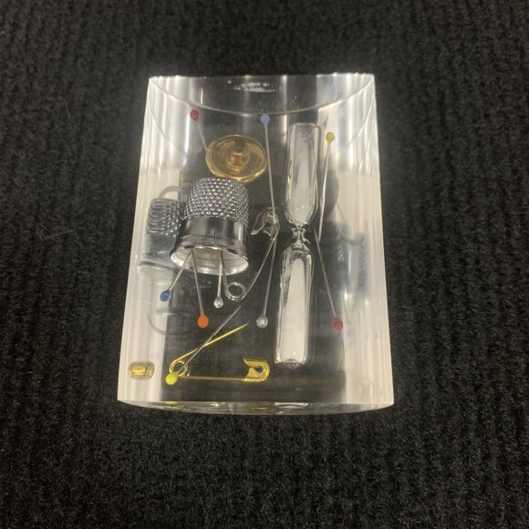 Vintage Lucite Exploding Sewing Kit Hourglass Paperweight - Picture 3 of 7